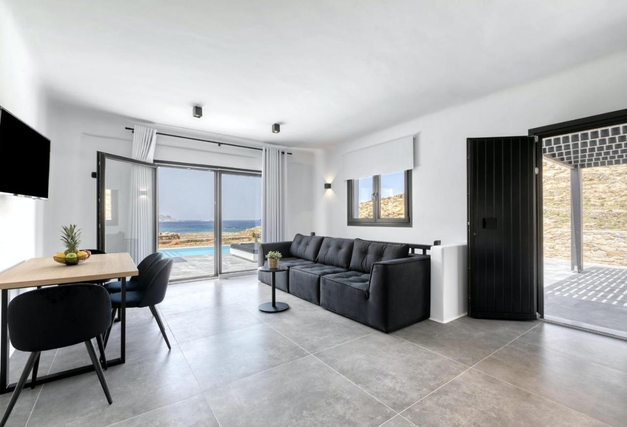 Villa Black And White Ftelia - Mykonos *